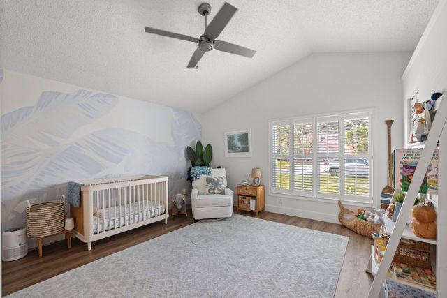 29 Dogwood Circle, Boynton Beach, FL 33436