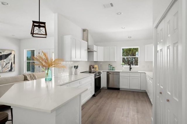 5102 Moss PT, Lago Vista, TX 78645