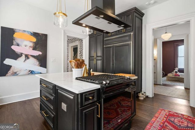 1043 METROPOLITAN Parkway SW, Atlanta, GA 30310