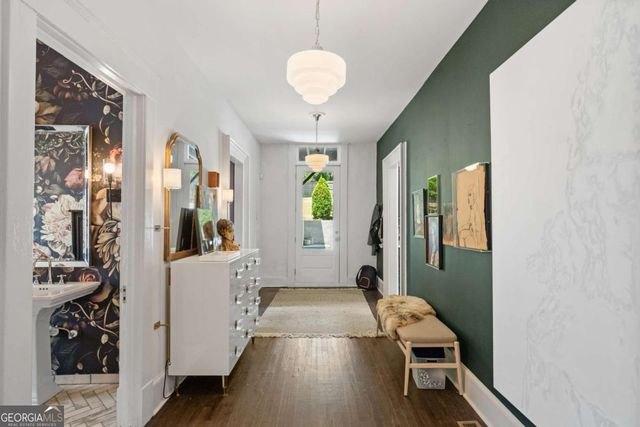 1043 METROPOLITAN Parkway SW, Atlanta, GA 30310