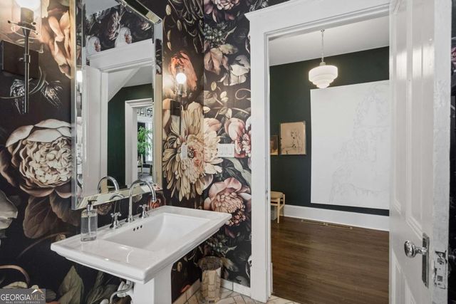 1043 METROPOLITAN Parkway SW, Atlanta, GA 30310