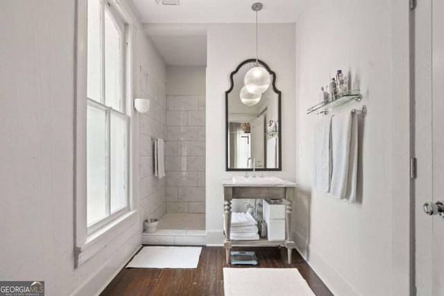 1043 METROPOLITAN Parkway SW, Atlanta, GA 30310