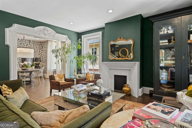 1043 METROPOLITAN Parkway SW, Atlanta, GA 30310