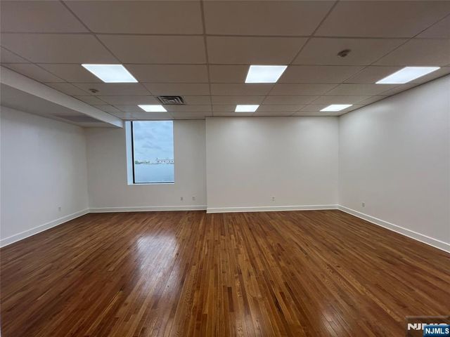407 39th 503, Union City, NJ 07087