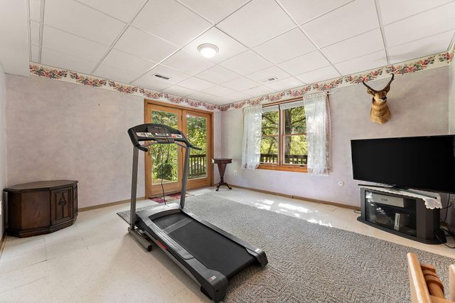 14807 Reeder Road, Crown Point, IN 46307