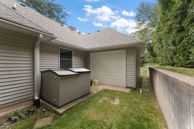 14807 Reeder Road, Crown Point, IN 46307