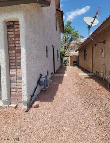 6444 Deadwood Road, Las Vegas, NV 89108