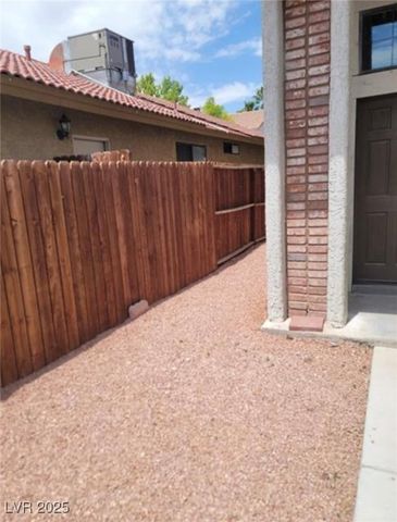 6444 Deadwood Road, Las Vegas, NV 89108