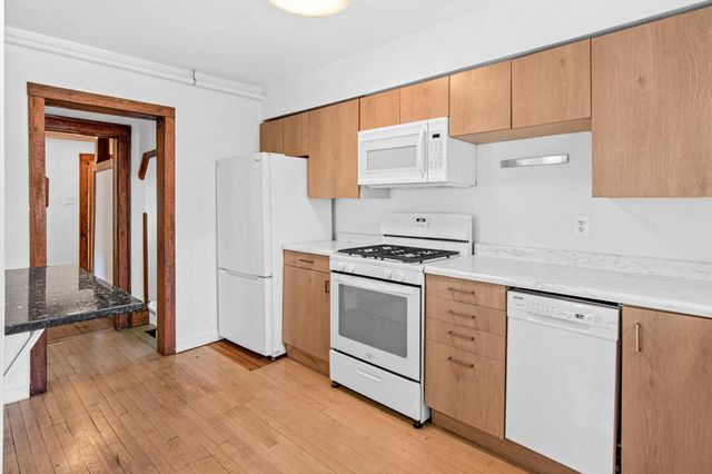 1221 4th Street E, Saint Paul, MN 55106