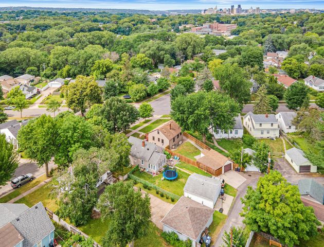 1221 4th Street E, Saint Paul, MN 55106
