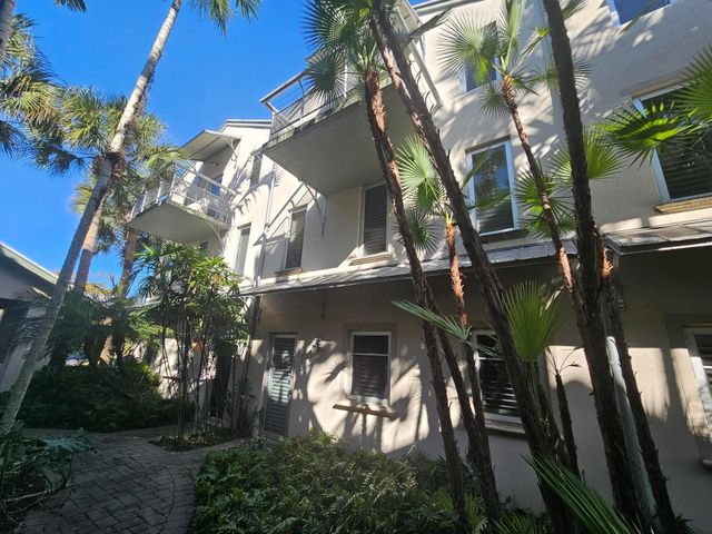 812 SW 4th Avenue 8, Fort Lauderdale, FL 33315