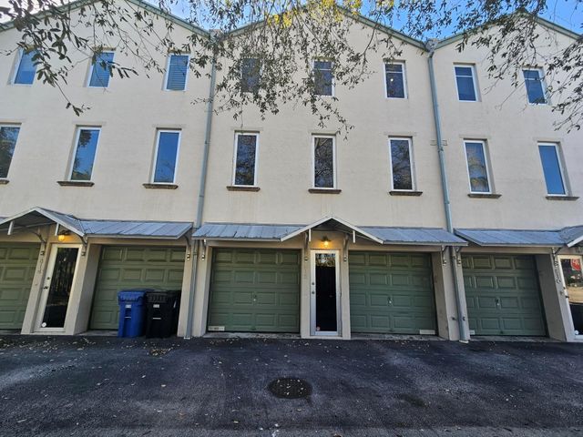 812 SW 4th Avenue 8, Fort Lauderdale, FL 33315