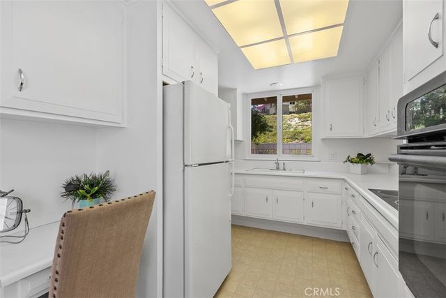 30 Calle Aragon A, Laguna Woods, CA 92637