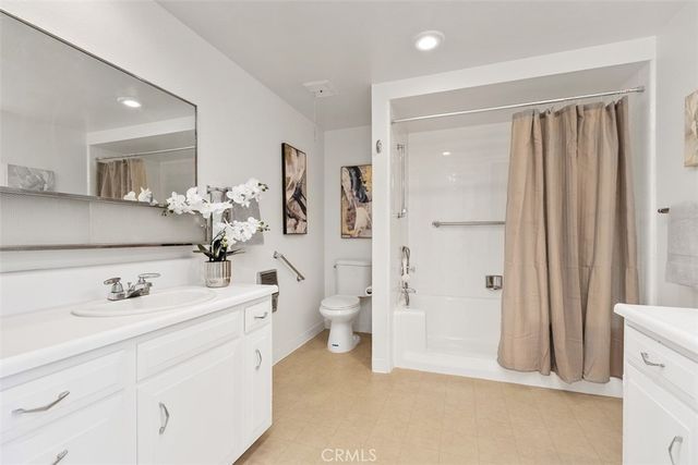 30 Calle Aragon A, Laguna Woods, CA 92637