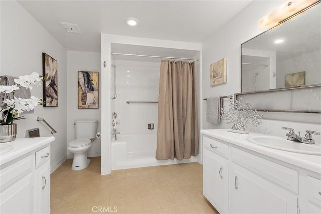 30 Calle Aragon A, Laguna Woods, CA 92637