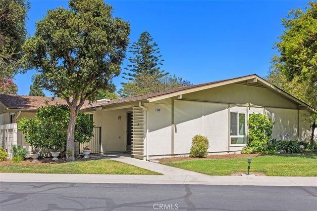 30 Calle Aragon A, Laguna Woods, CA 92637