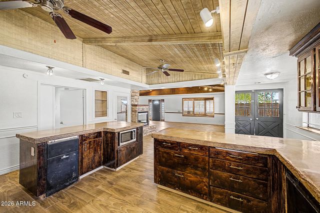 3612 W LONE CACTUS Drive, Glendale, AZ 85308