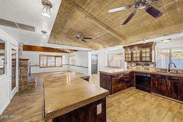 3612 W LONE CACTUS Drive, Glendale, AZ 85308