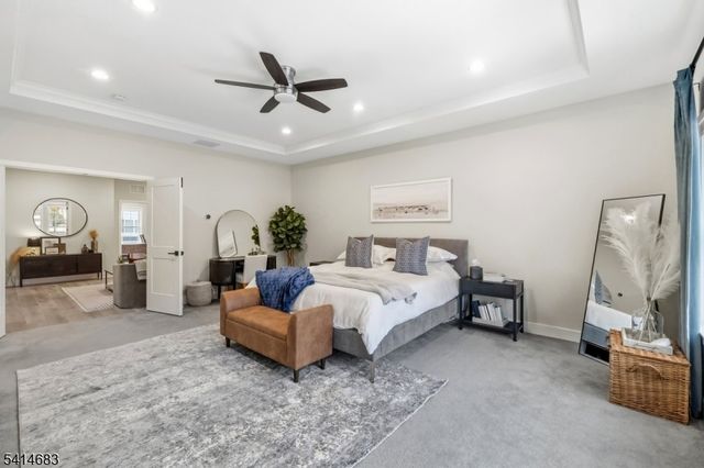 24 Aspen Dr, Cedar Grove Twp., NJ 07009