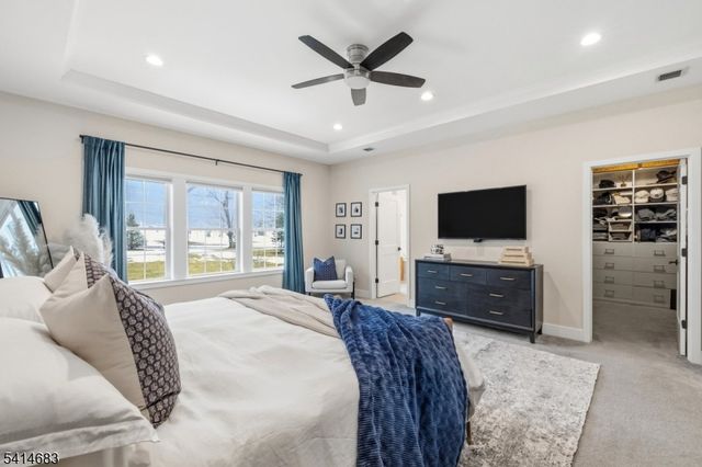 24 Aspen Dr, Cedar Grove Twp., NJ 07009