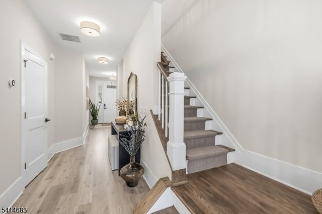 24 Aspen Dr, Cedar Grove Twp., NJ 07009