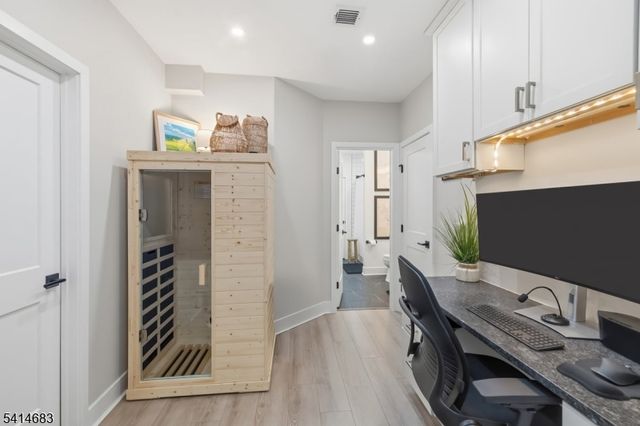 24 Aspen Dr, Cedar Grove Twp., NJ 07009