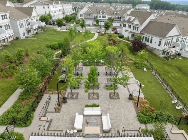 24 Aspen Dr, Cedar Grove Twp., NJ 07009