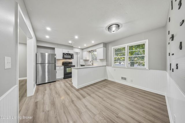 10501 Blue Lick Rd, Louisville, KY 40229