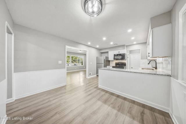 10501 Blue Lick Rd, Louisville, KY 40229