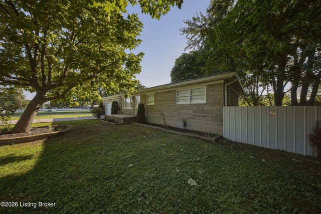10501 Blue Lick Rd, Louisville, KY 40229
