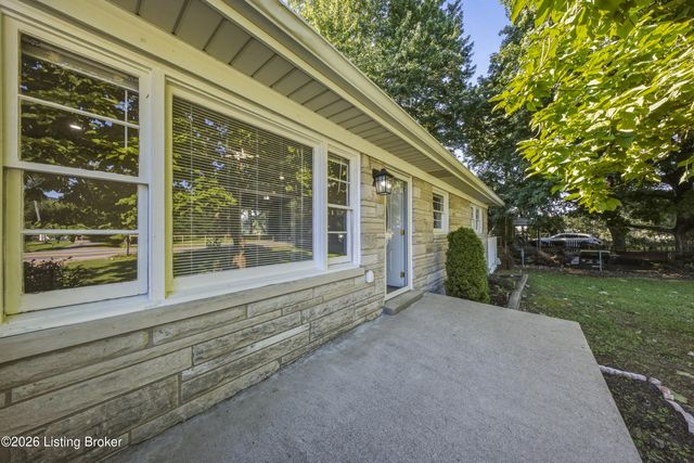10501 Blue Lick Rd, Louisville, KY 40229