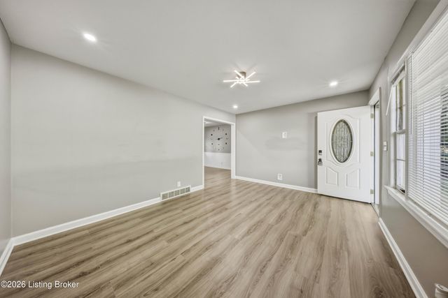 10501 Blue Lick Rd, Louisville, KY 40229