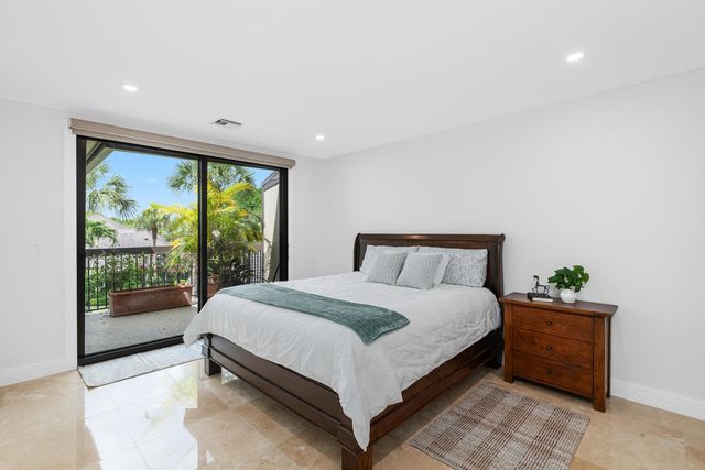 2785 Polo Island Drive J301, Wellington, FL 33414