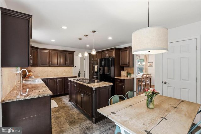 2429 FRUITVILLE PIKE, Lancaster, PA 17601