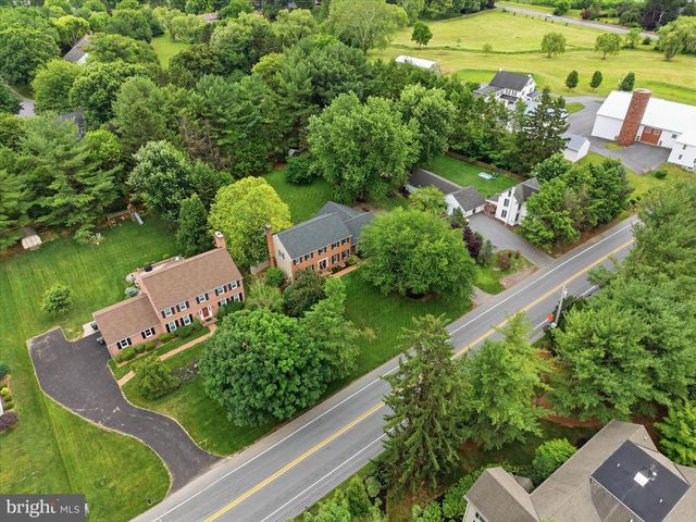 2429 FRUITVILLE PIKE, Lancaster, PA 17601