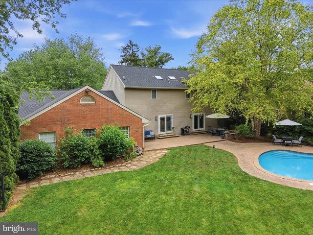 2429 FRUITVILLE PIKE, Lancaster, PA 17601