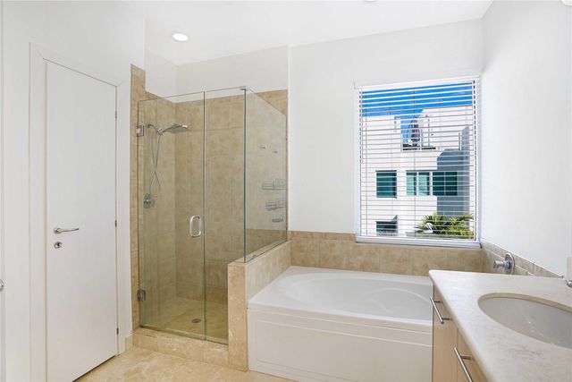 741 NE 4th Avenue 741, Fort Lauderdale, FL 33304