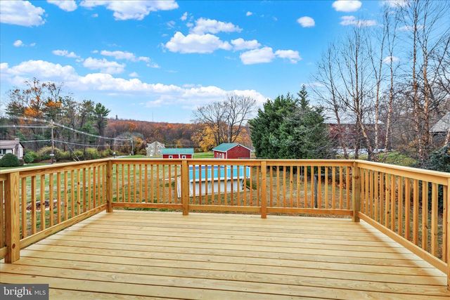 2565 HILL RD, Reading, PA 19606