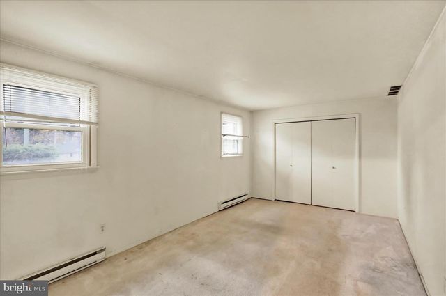 2565 HILL RD, Reading, PA 19606