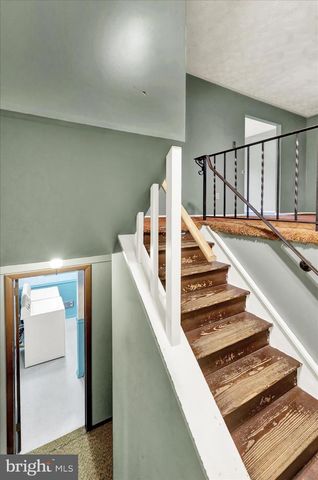 2565 HILL RD, Reading, PA 19606