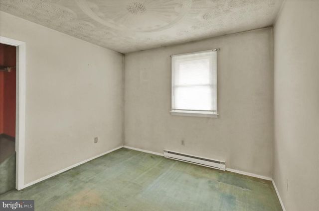 2565 HILL RD, Reading, PA 19606