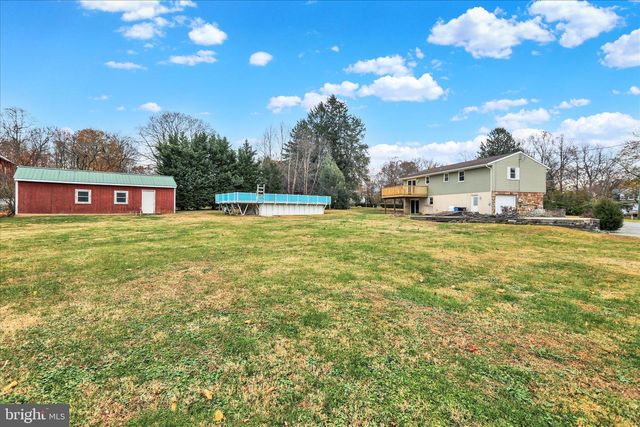 2565 HILL RD, Reading, PA 19606