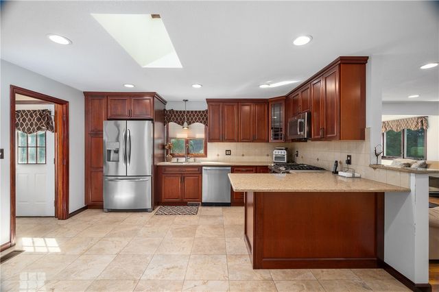 1 Ashley Drive, Lincoln, RI 02865