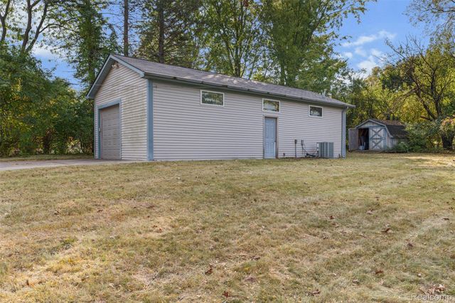 8550 33 Mile Road, Bruce Township, MI 48065
