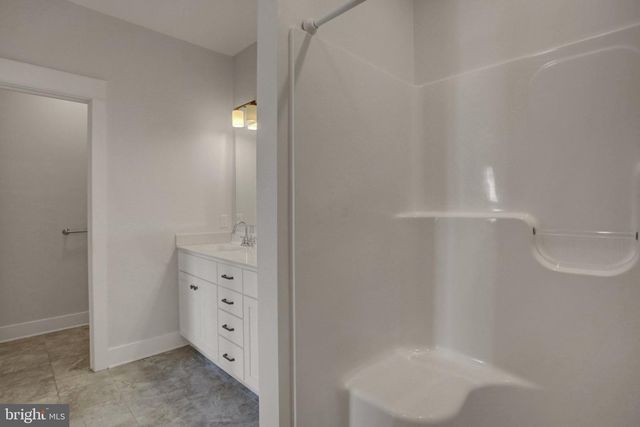 103 BLACKBIRD LN, Shippensburg, PA 17257