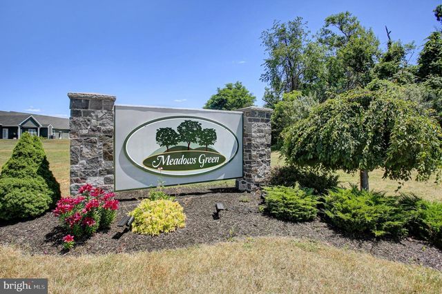 103 BLACKBIRD LN, Shippensburg, PA 17257