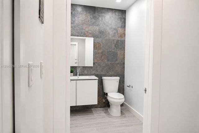 9450 NW 58th Street, Doral, FL 33178