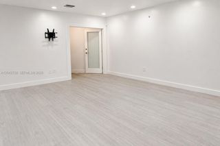 9450 NW 58th Street, Doral, FL 33178
