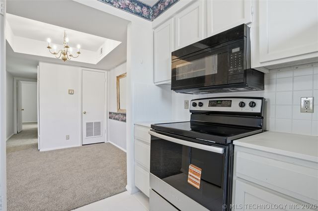 7325 S Yale Avenue 213, Tulsa, OK 74136