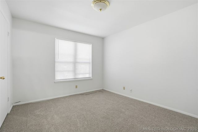 7325 S Yale Avenue 213, Tulsa, OK 74136